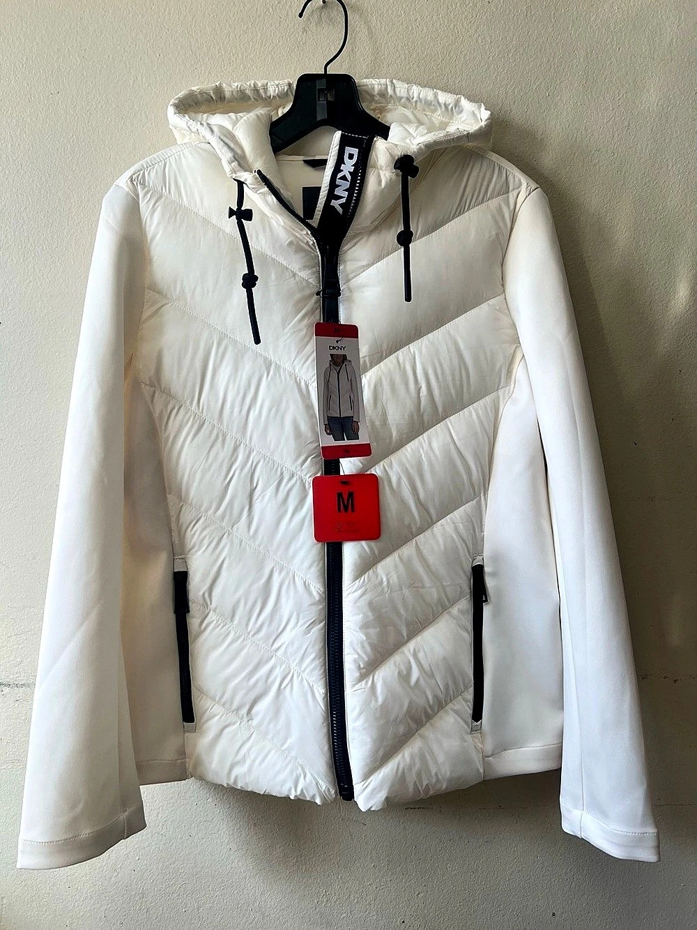 DKNY Pearalized Hooded Puffer Jacket White Size Medium